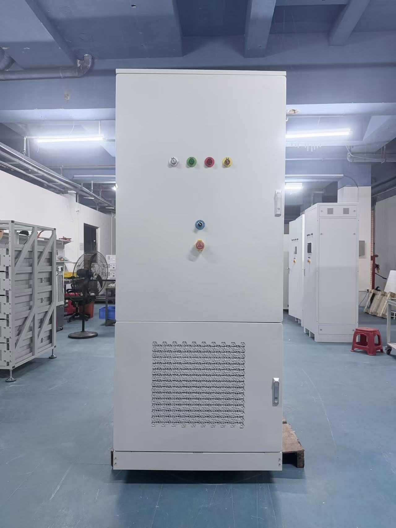 261kWh 液冷储能一体柜