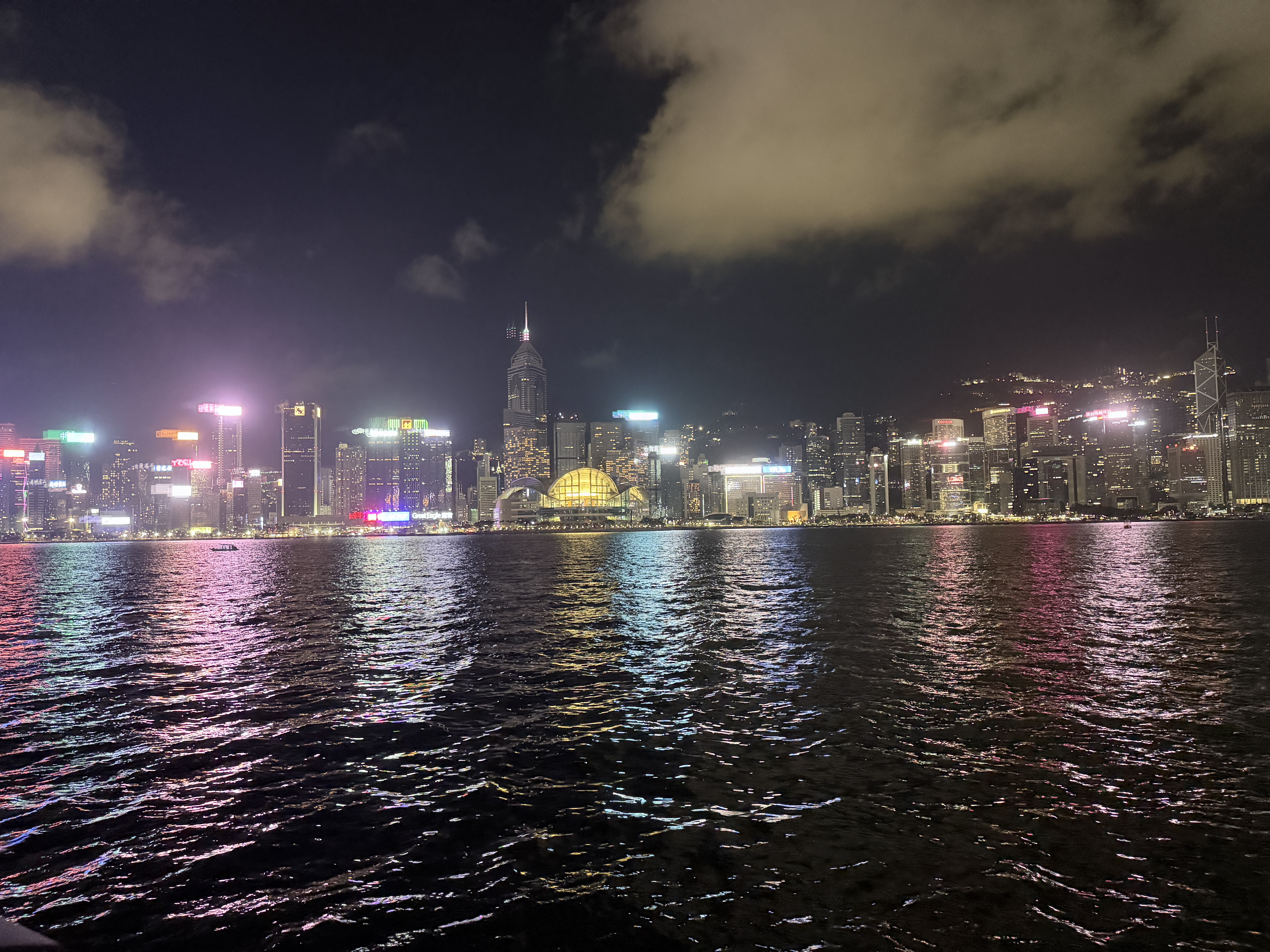 城市夜景天际线